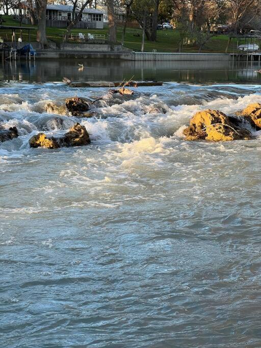 The River Haven - Sleeps 32 - On Guadalupe River Seguin Exterior foto