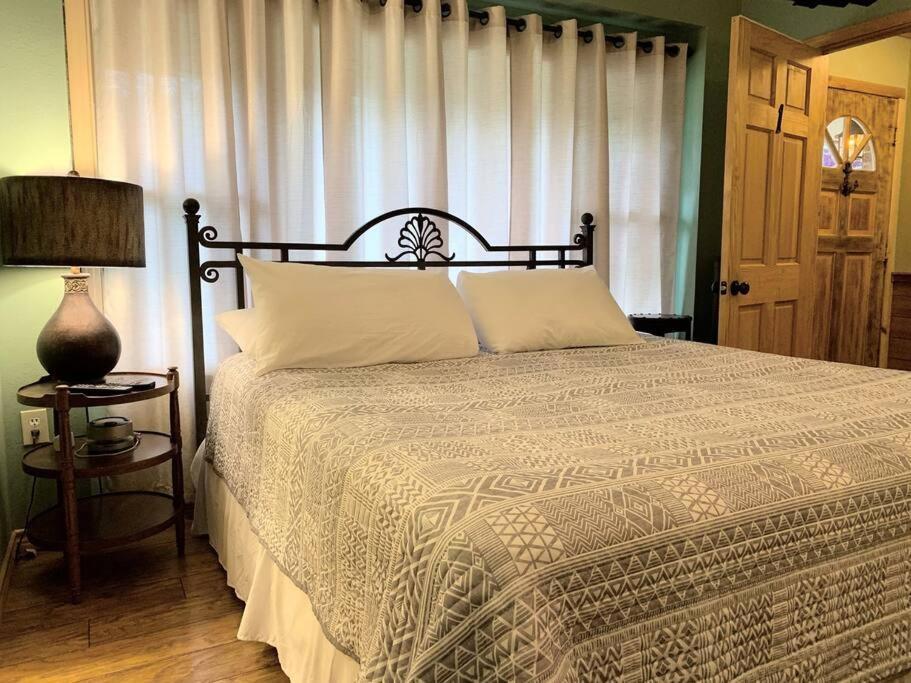 The River Haven - Sleeps 32 - On Guadalupe River Seguin Exterior foto