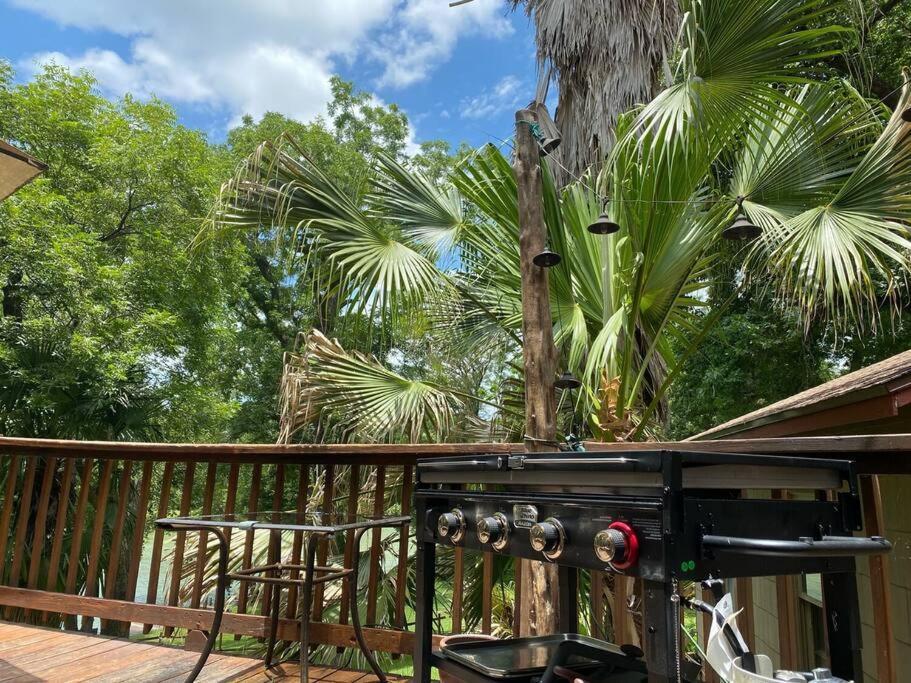 The River Haven - Sleeps 32 - On Guadalupe River Seguin Exterior foto